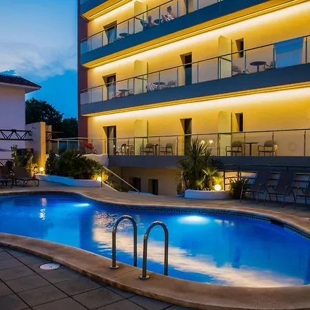 珀蒂帕劳酒店 - 仅限成年人 4*